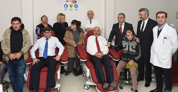 ENGELLİLER ADINA KAN BAĞIŞINDA BULUNDULAR