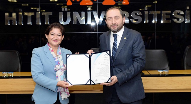 HİTÜ KALİTE YÖNETİM SİSTEMİ SERTİFİKASINI ALDI