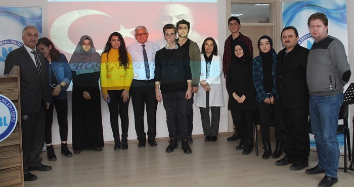 MEHMET AKİF ERSOY ŞİİRLERLE ANILDI