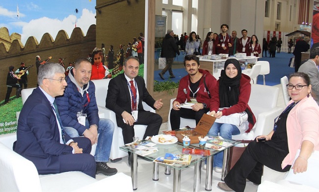 ÇORUM STANDI ZİYARETÇİ AKININA UĞRUYOR