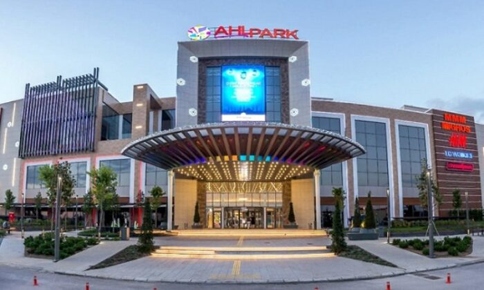 AHL PARK AVM’DE YILBAŞI SAATLERİ