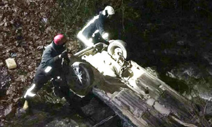 KAYGAN YOLDA DEREYE UÇTU: 1 ÖLÜ