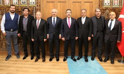 ÇORUMLU VALİ’YE ARKADAŞLARINDAN ZİYARET