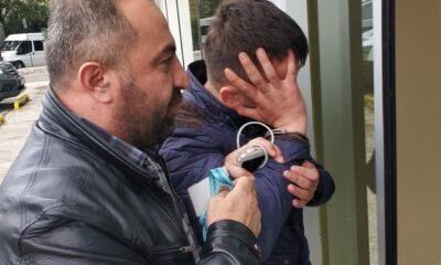 20 YAŞINDAKİ GENÇ ESRARLA YAKALANDI