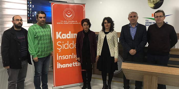 KADINA YÖNELİK ŞİDDET ELE ALINDI