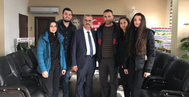 YUSUF AHLATÇI’DAN GENÇLERE TAM DESTEK