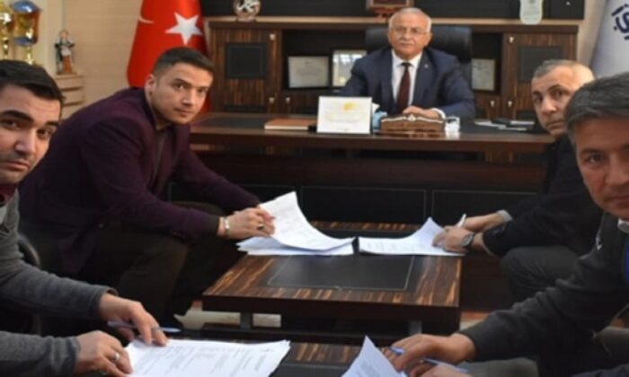 TAŞERON İŞÇİLER SÖZLEŞME İMZALADI