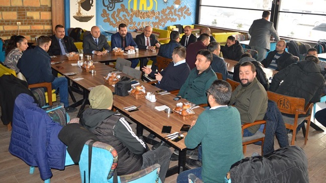 ŞAHİN KAHVALTIDA BASINLA BİR ARAYA GELDİ