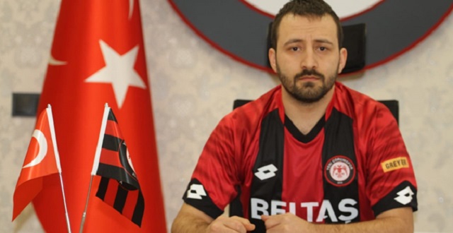YENİ ÇORUMSPOR’DA HAKAN GELDİ İSTİFA ETTİ