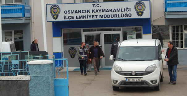 KARI-KOCA POLİSİN ELİNDEN KAÇAMADI