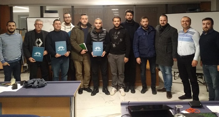 İHA PİLOTU SERTİFİKALARINI ALDILAR