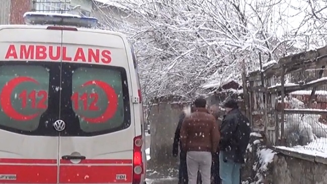 MAHALLE SAKİNLERİ TARAFINDAN ÖLÜ BULUNDU