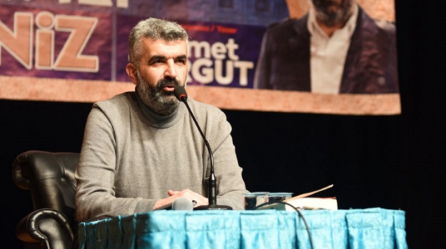 YAZAR TURGUT’UN KONFERANSINA YOĞUN İLGİ