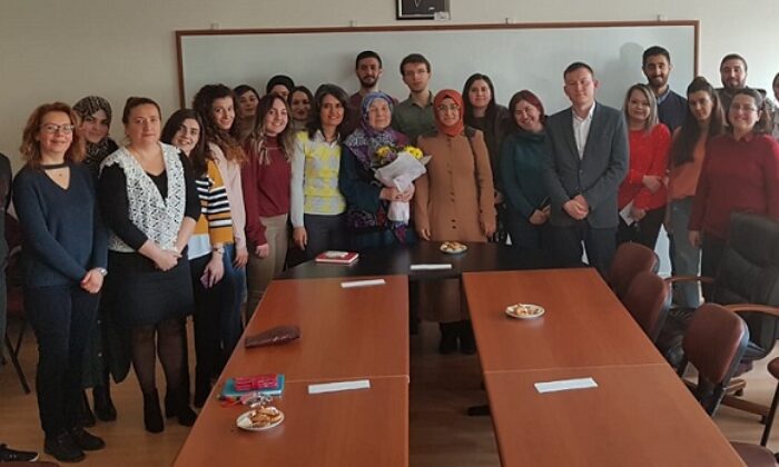 KIRGIZ ŞAİR HİTİT ÜNİVERSİTESİNE KONUK OLDU