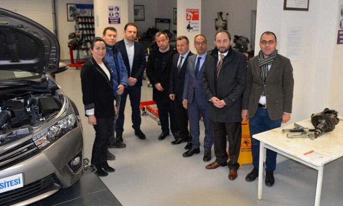 ÜNİVERSİTENİN OTOMOTİV BÖLÜMÜ GELİŞİYOR