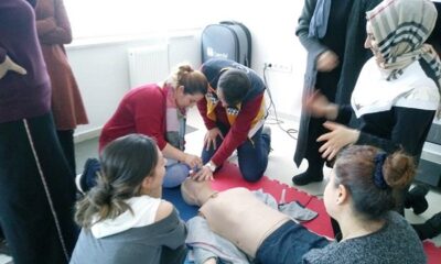 KÖYLERDEKİ EBE VE HEMŞİRELERE EĞİTİM