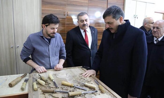 VALİ İSKİLİP’TE İNCELEMELERDE BULUNDU