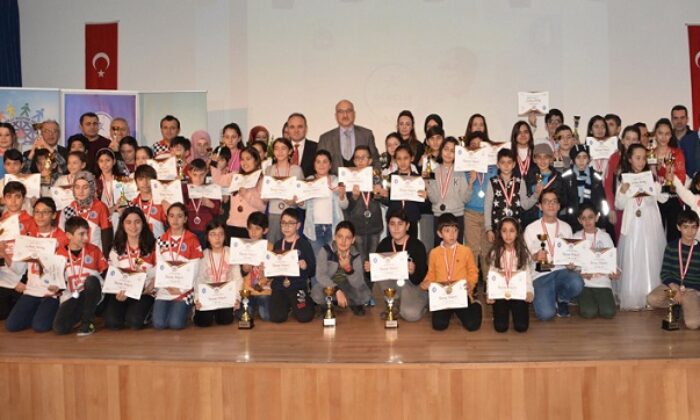 AKIL OYUNLARI ÖDÜL TÖRENİ İLE SONA ERDİ