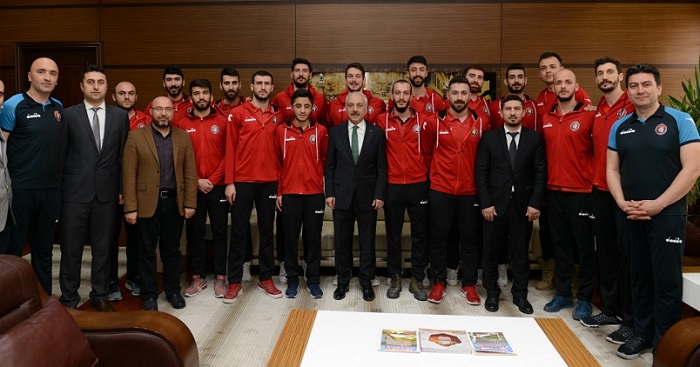 LİDER TAKIMDAN GÜL’E TEŞEKKÜR ZİYARETİ