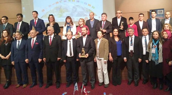 ÖĞRETİM ELEMANLARINA EN İYİ BİLDİRİ ÖDÜLÜ