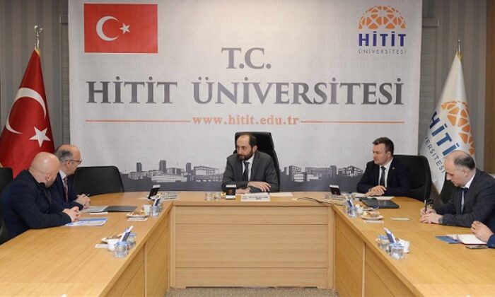 REKTÖR ALKAN’DAN MÜDÜRLERE TEŞEKKÜR