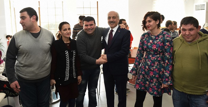 BERABER ÇİFTE MUTLULUK YAŞADILAR