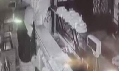 MASKELİ HIRSIZLAR BAKKALI SOYDU