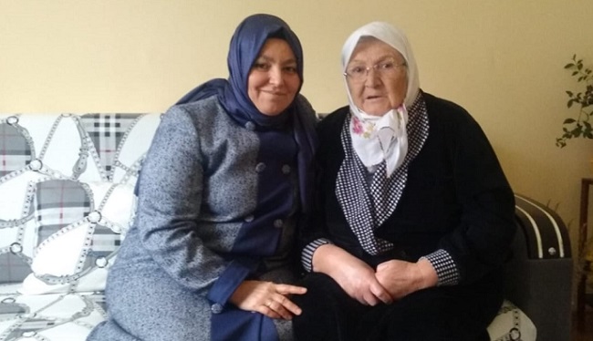 HALİME GÜL EV ZİYARETLERİNİ SÜRDÜRÜYOR