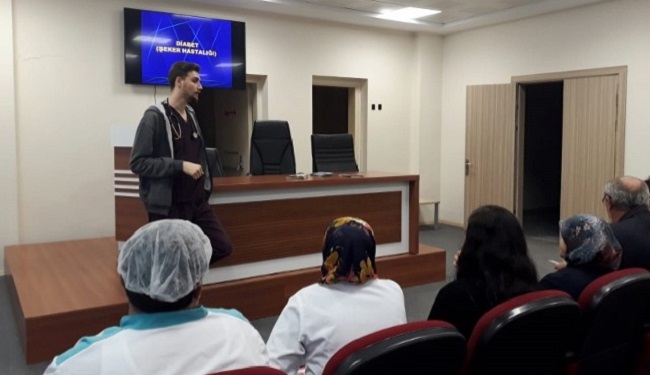 HASTA OKULU PROGRAMI DEVAM EDİYOR