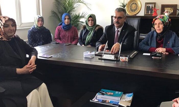 AK KADINLAR SEÇİM ÖNCESİ İSTİŞARE YAPTI
