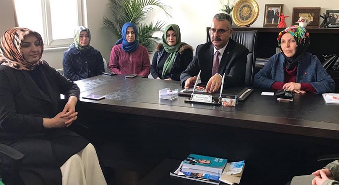 AK KADINLAR SEÇİM ÖNCESİ İSTİŞARE YAPTI