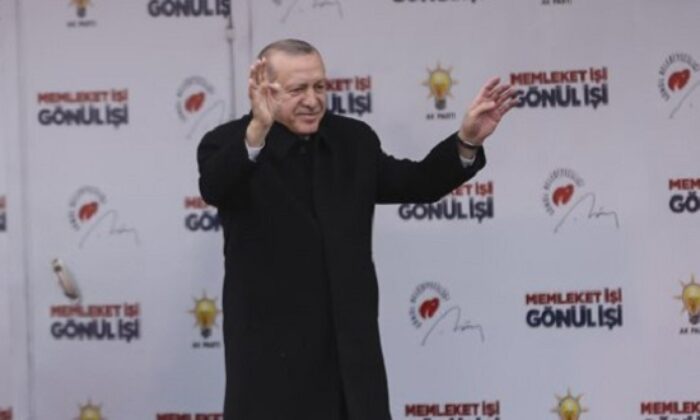 CUMHURBAŞKANI ÇORUM’DA HALKA SESLENDİ