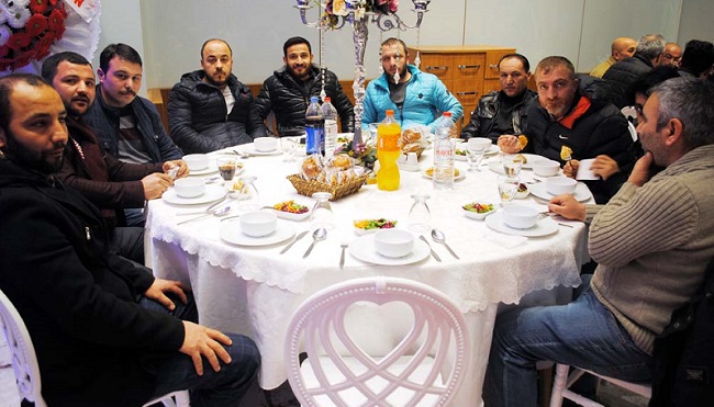 BİRLİK VE BERABERLİK YEMEĞİNDE BULUŞTULAR