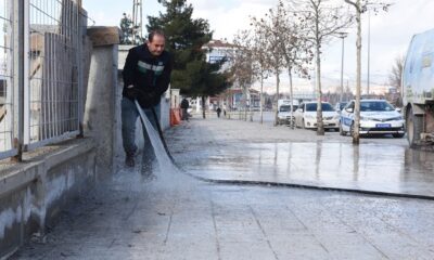 CADDE VE SOKAKLARDA TEMİZLİK ÇALIŞMASI