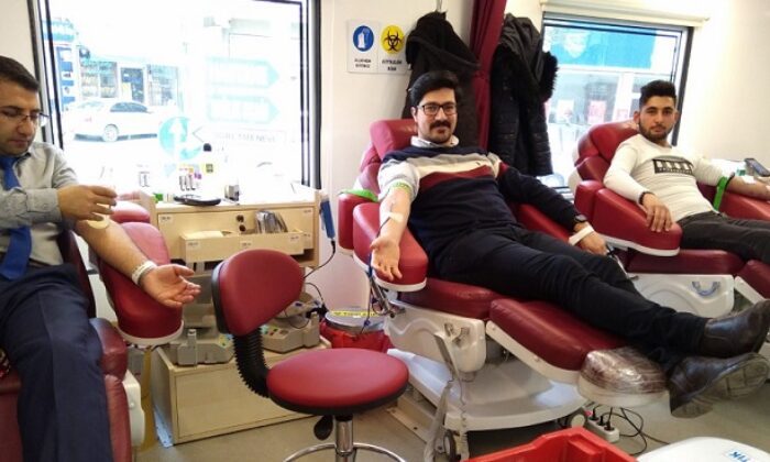 KIZILAY’A ÖĞRENCİLERDEN ANLAMLI DESTEK