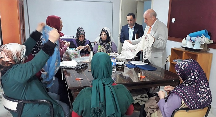 KURSİYERLERİN ÇALIŞMALARINI İNCELEDİ