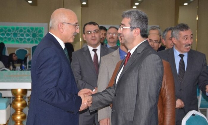 BÜYÜK İÇİN VEDA YEMEĞİ DÜZENLENDİ