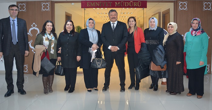 EMNİYET MÜDÜRÜNÜ ZİYARET ETTİLER