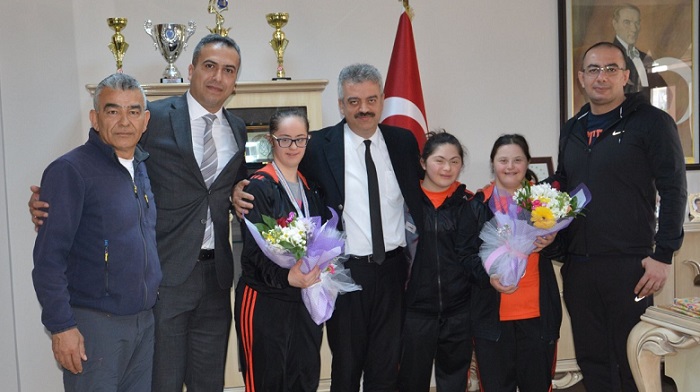 ÖZEL ŞAMPİYONLARDAN ÖZEL ZİYARET
