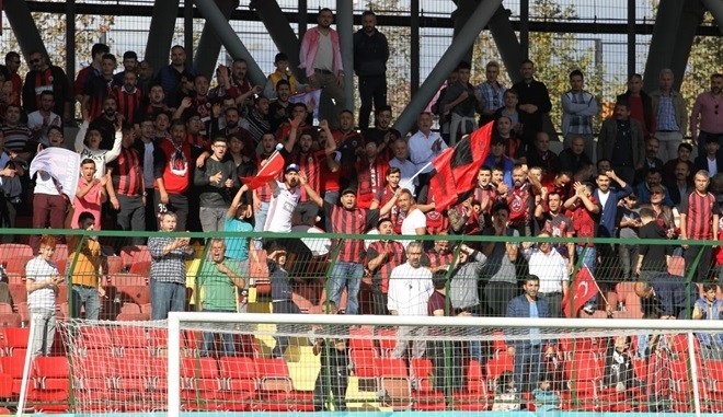 YENİ ÇORUMSPOR’A SEYİRCİSİZ MAÇ CEZASI