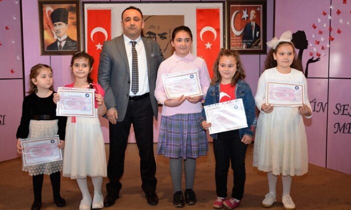 ÖĞRENCİLER GÜZEL OKUMAK İÇİN YARIŞTI