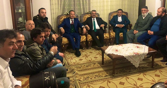 AK PARTİ EV ZİYARETLERİ DEVAM EDİYOR