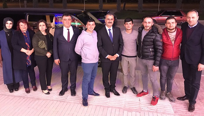 AK PARTİDEN ÇEVREYOLU ESNAFINA ZİYARET