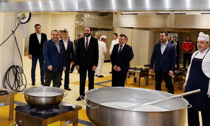 HİTÜ’NÜN YEMEKHANESİNE TAM NOT