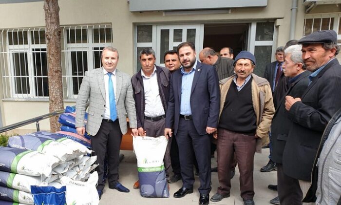 SUNGURLU’DAKİ ÇİFTÇİLERE TOHUM DAĞITILDI