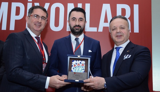 ECE BANYO İHRACATTA ÜÇÜNCÜ FİRMA OLDU
