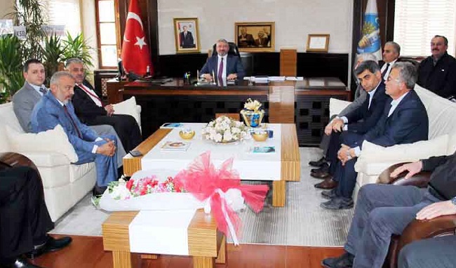 ESNAF ODASI BAŞKANLARI AŞGIN’I KUTLADI