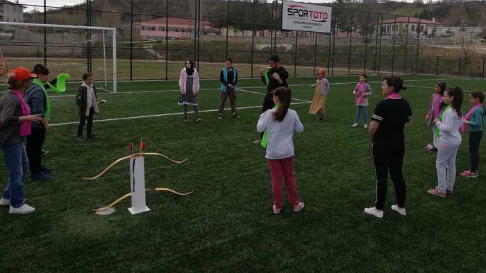 MECİTÖZÜN’DE TÜRK OKÇULUĞU KURSU AÇILDI