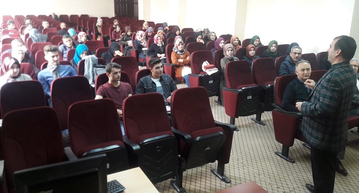 İLAHİYAT’TA PROJE TABANLI SEMİNER