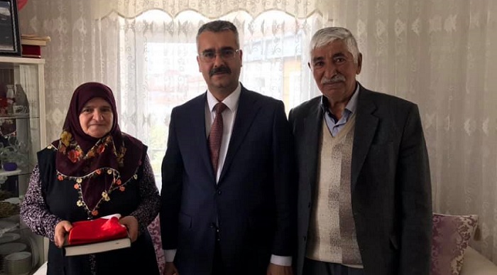 AHLATCI’DAN ŞEHİT AİLESİNE MORAL